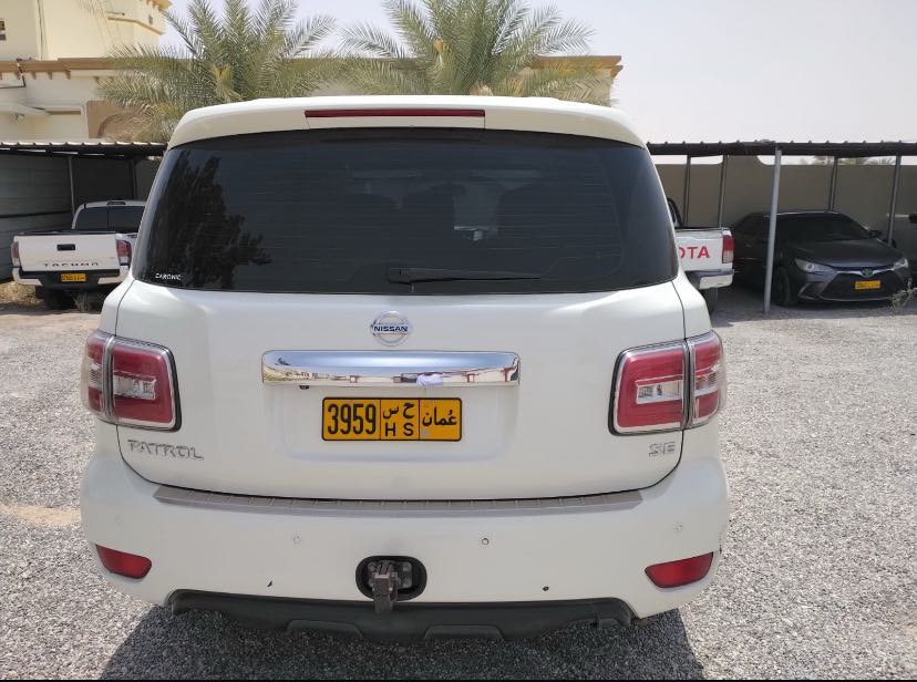 Car Image 2014 NISSAN PATROL Platinum