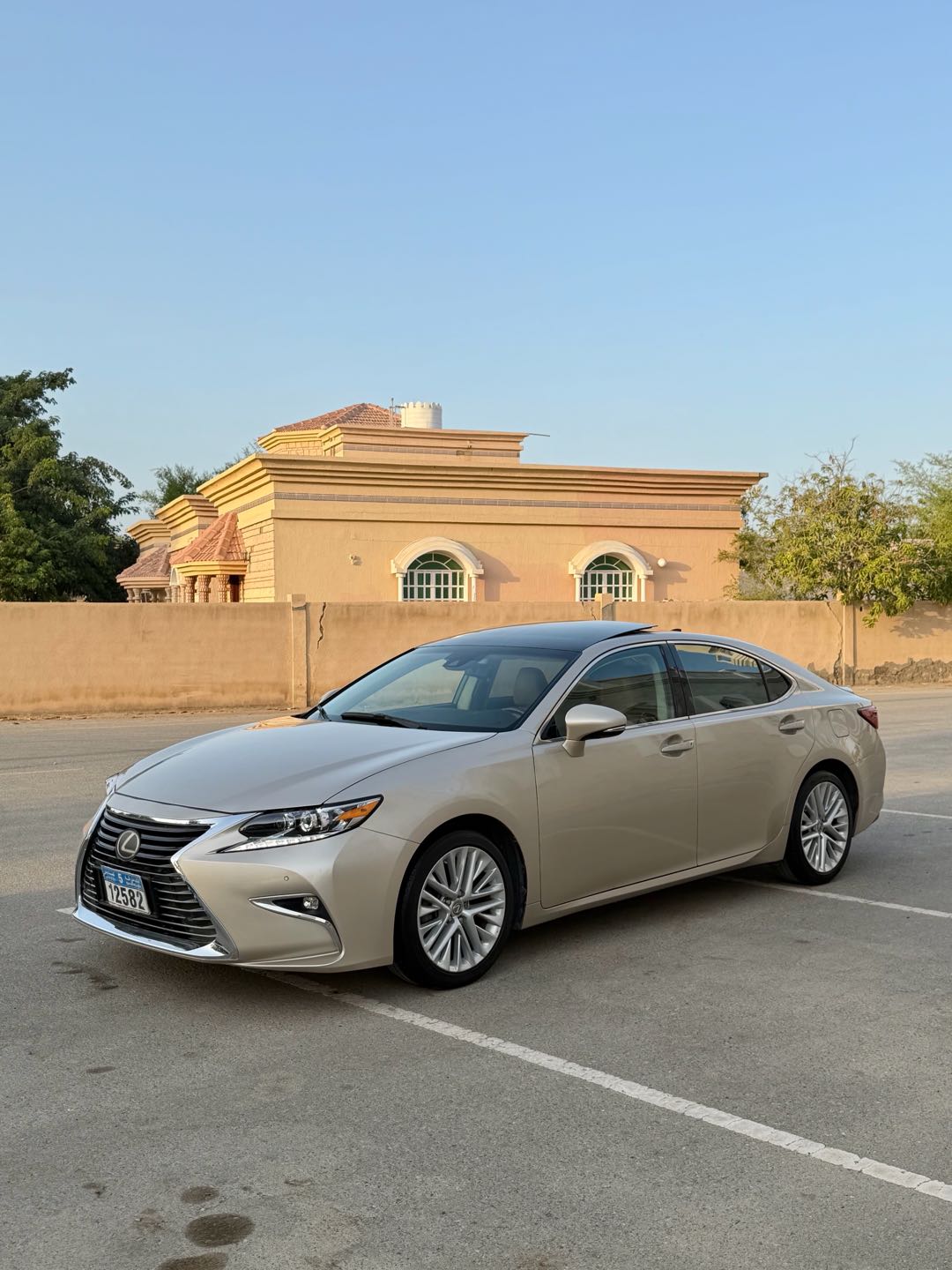 Car Image 2018 LEXUS ES 350