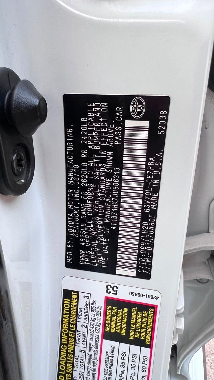 Car Image 2018 TOYOTA CAMRY XSE