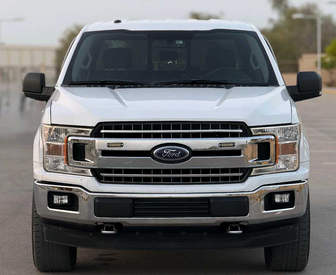 Car Image 2018 FORD F-150 XLT