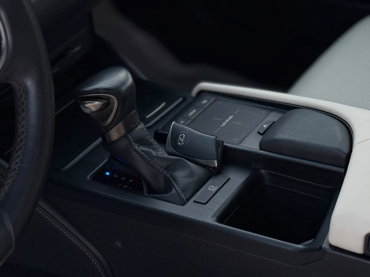 Car Image 2019 LEXUS ES 350