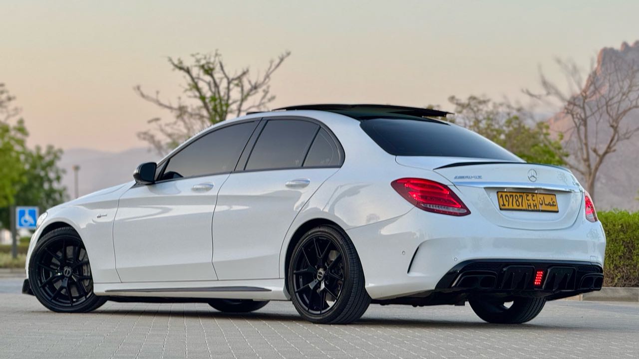 Car Image 2017 MERCEDES C Class 43