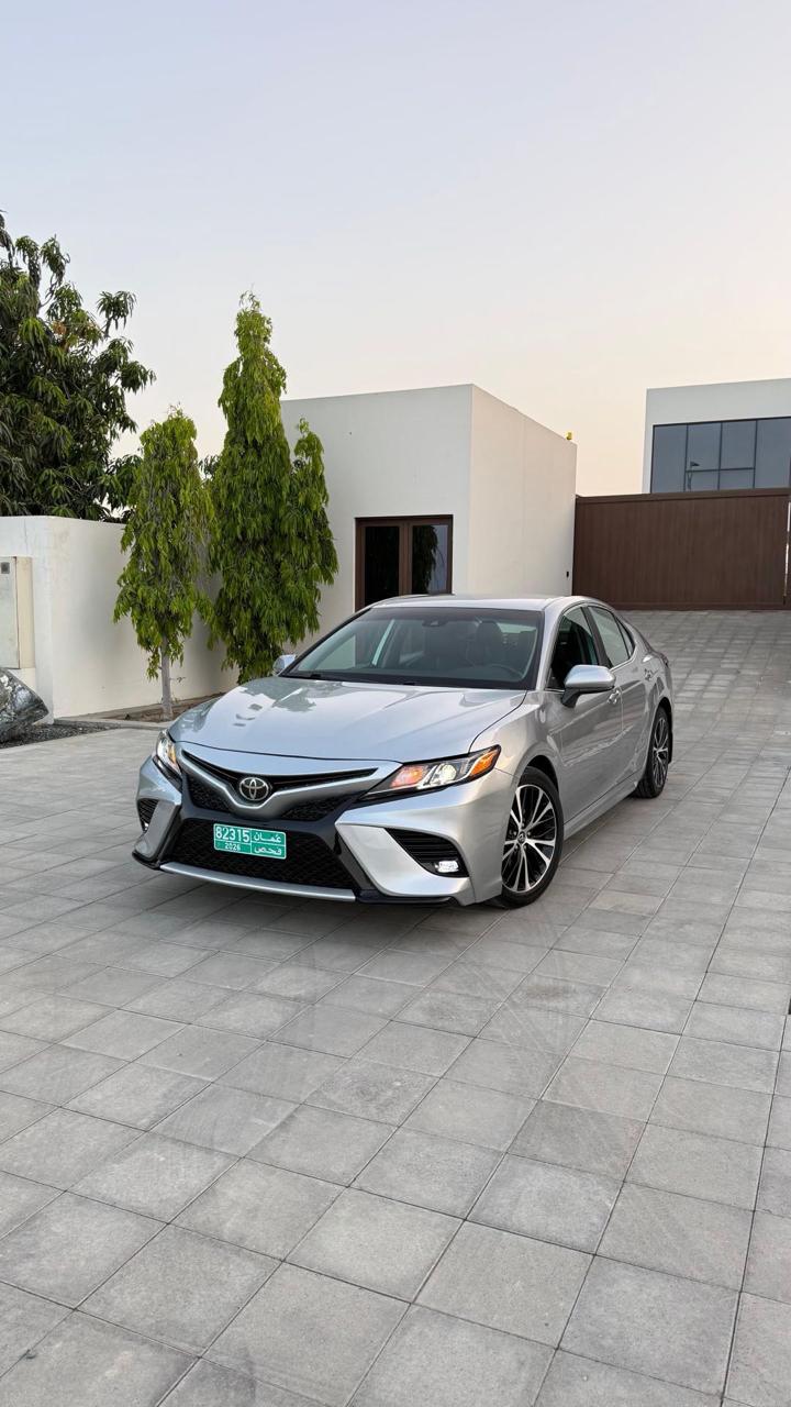 Car Image 2019 TOYOTA CAMRY SE