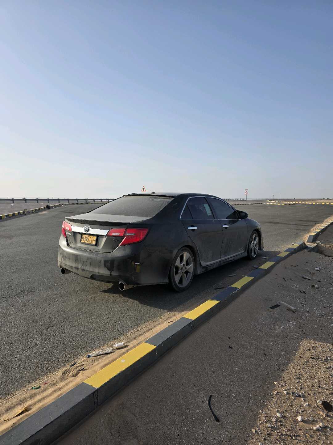 Car Image 2013 TOYOTA CAMRY LE