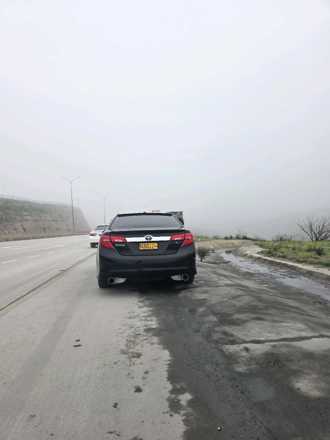 Car Image 2013 TOYOTA CAMRY LE