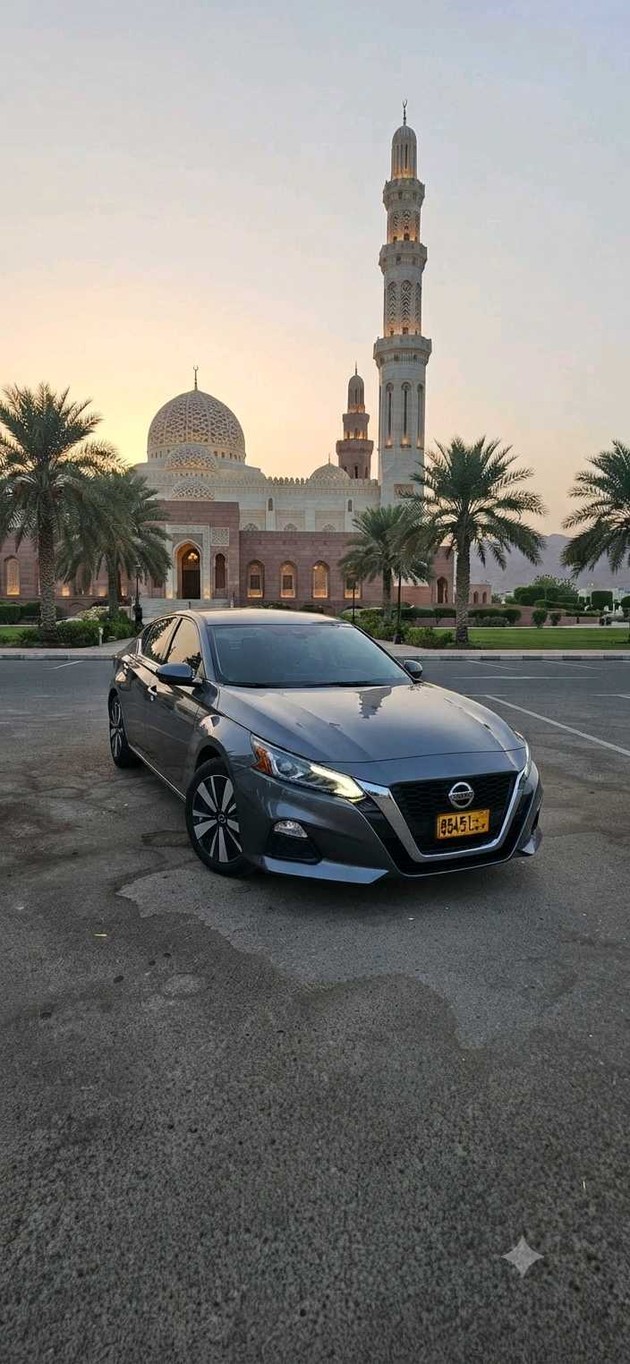 Car Image 2021 NISSAN ALTIMA SV