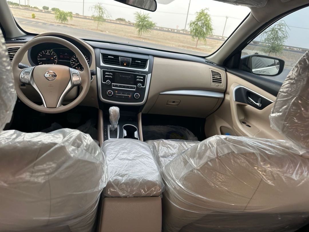 Car Image 2017 NISSAN ALTIMA S