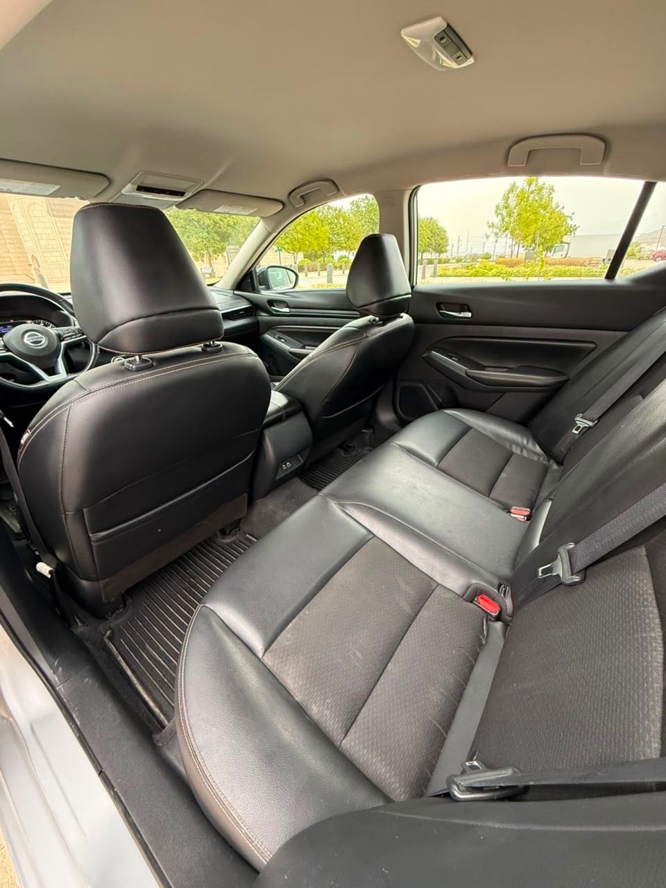 Car Image 2021 NISSAN ALTIMA SR