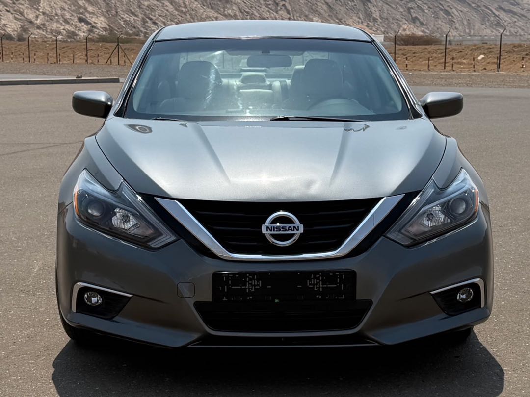 Car Image 2017 NISSAN ALTIMA SV