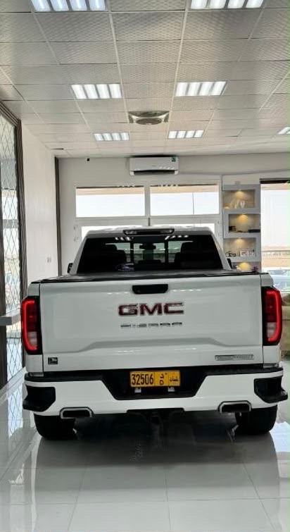 Car Image 2019 GMC SIERRA SLE