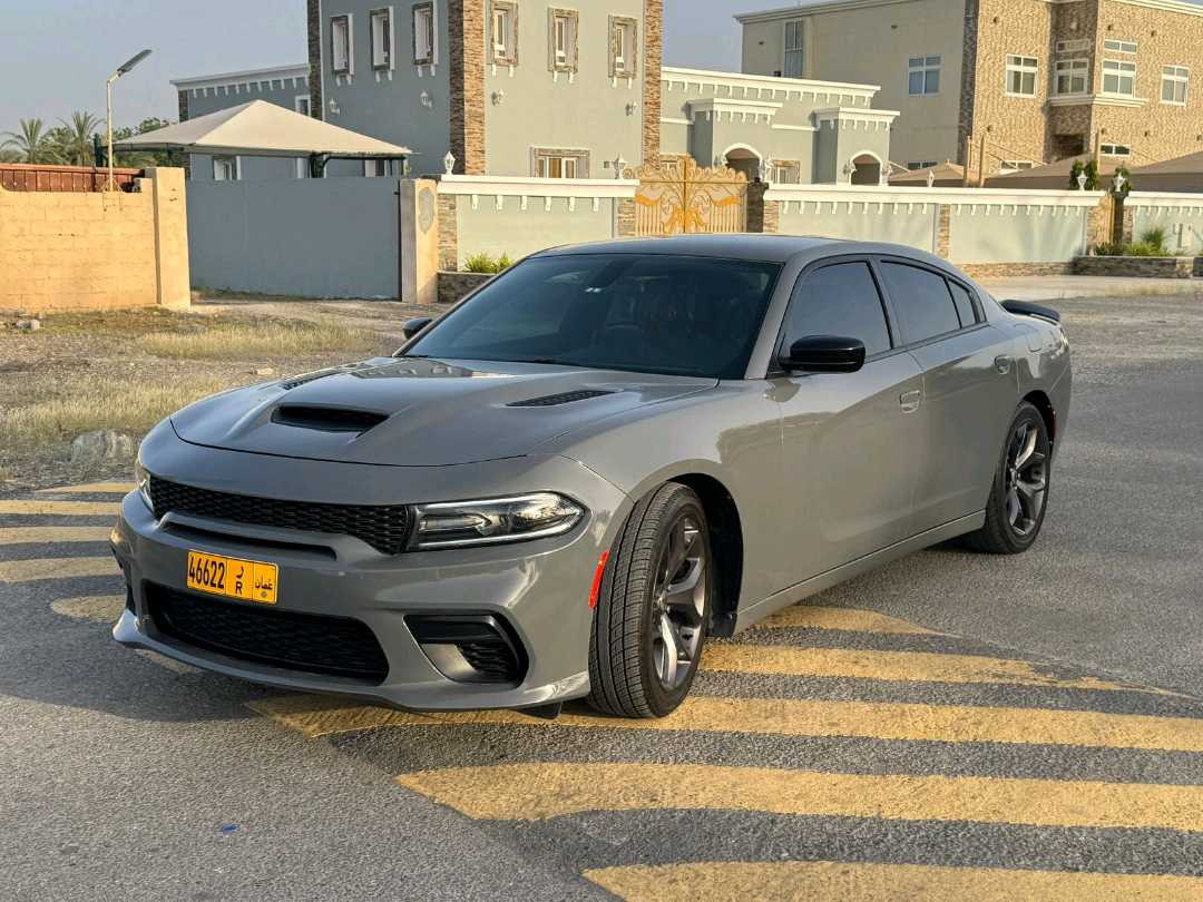 Car Image 2019 DODGE CHARGER SXT