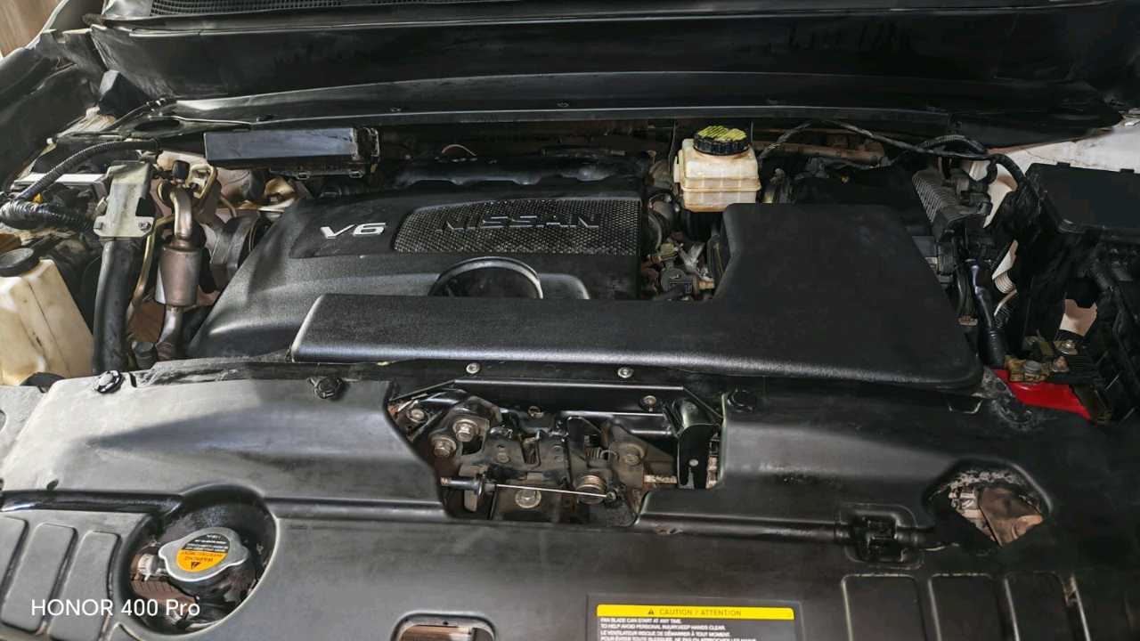 Car Image 2017 NISSAN PATHFINDER PLATINUM