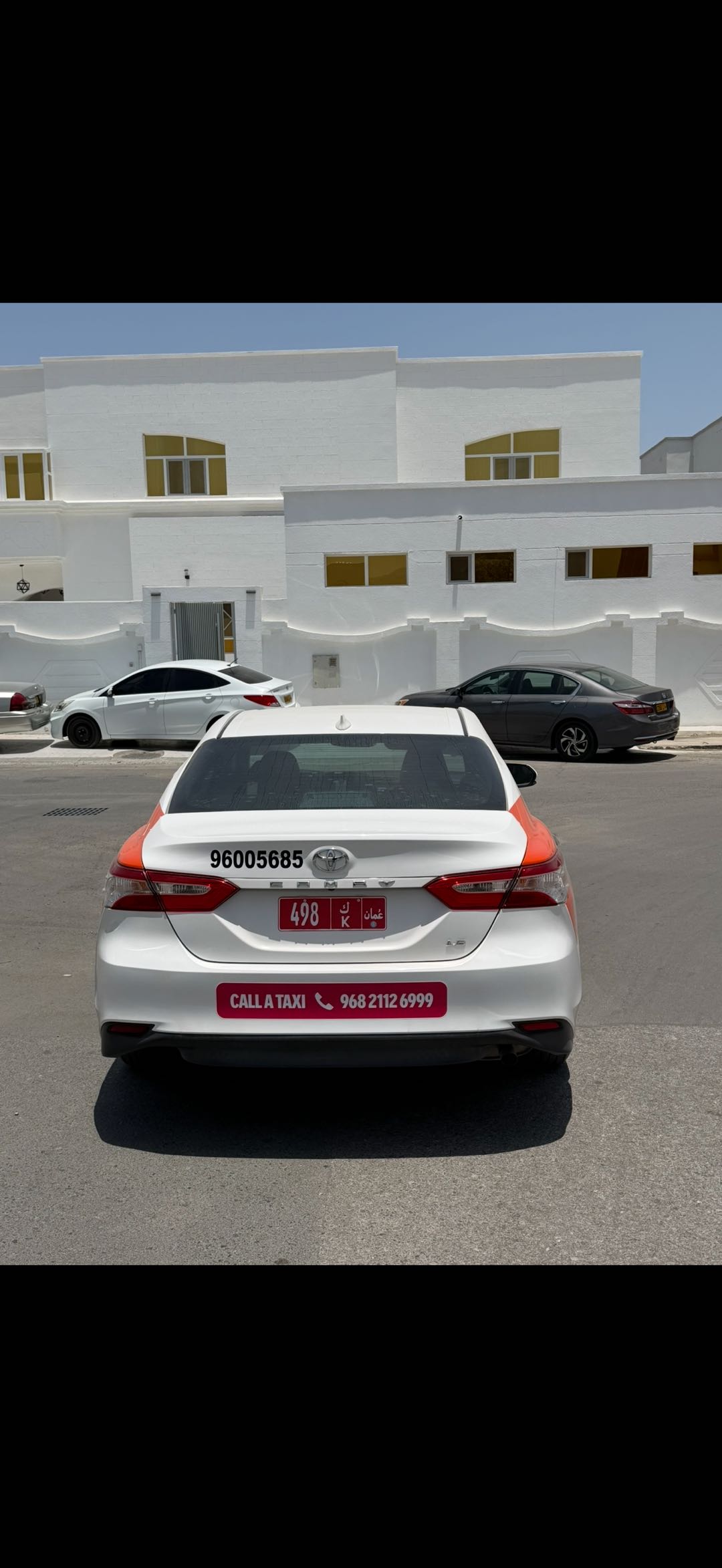 Car Image 2019 TOYOTA CAMRY LE