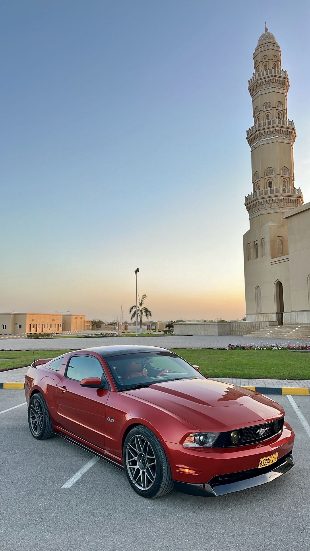 Car Image 2010 FORD MUSTANG GT