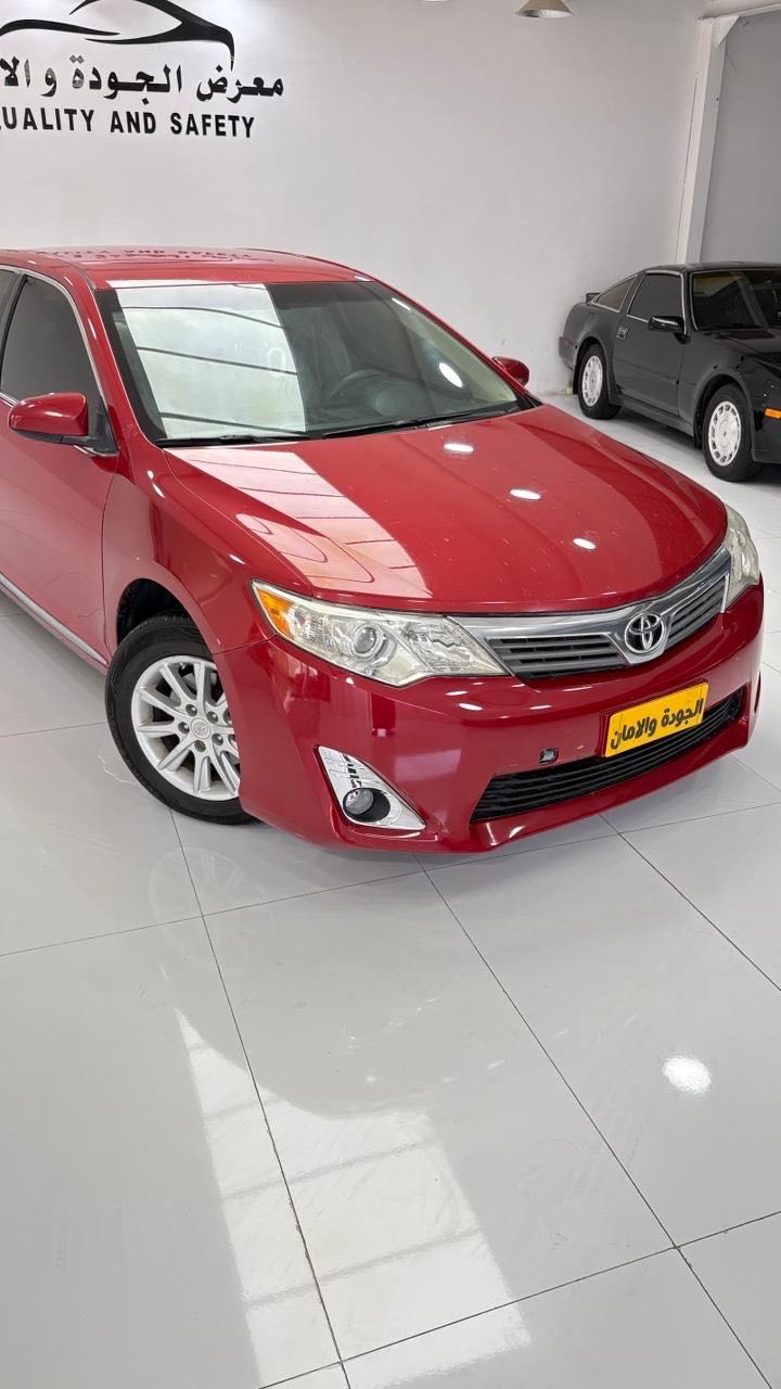 Car Image 2012 TOYOTA CAMRY LE