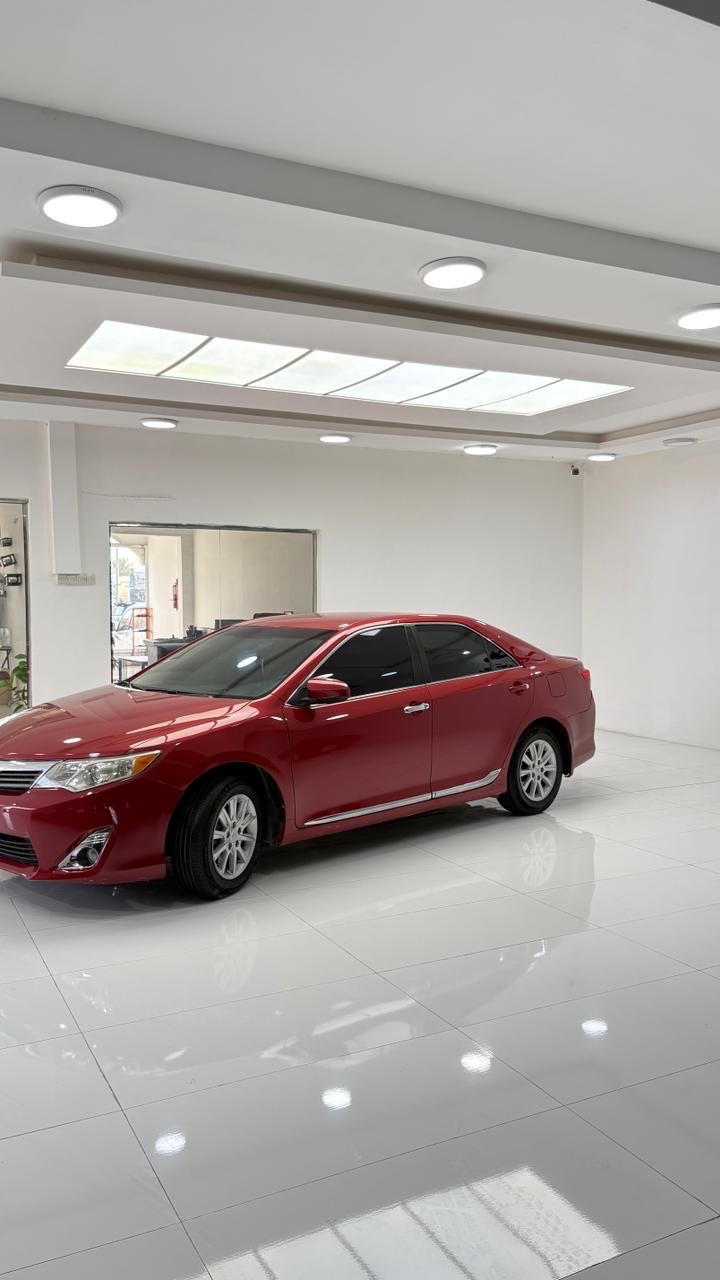 Car Image 2012 TOYOTA CAMRY LE