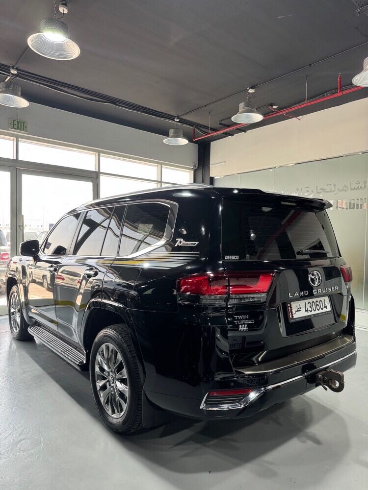 Car Image 2022 TOYOTA LAND CRUISER VX.R