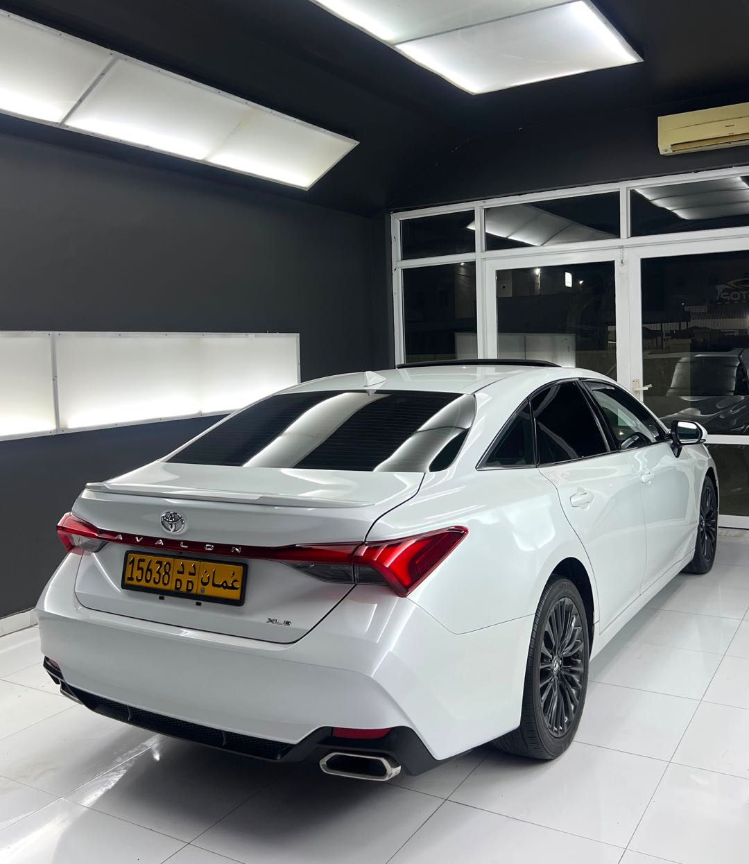 Car Image 2019 TOYOTA AVALON XLE