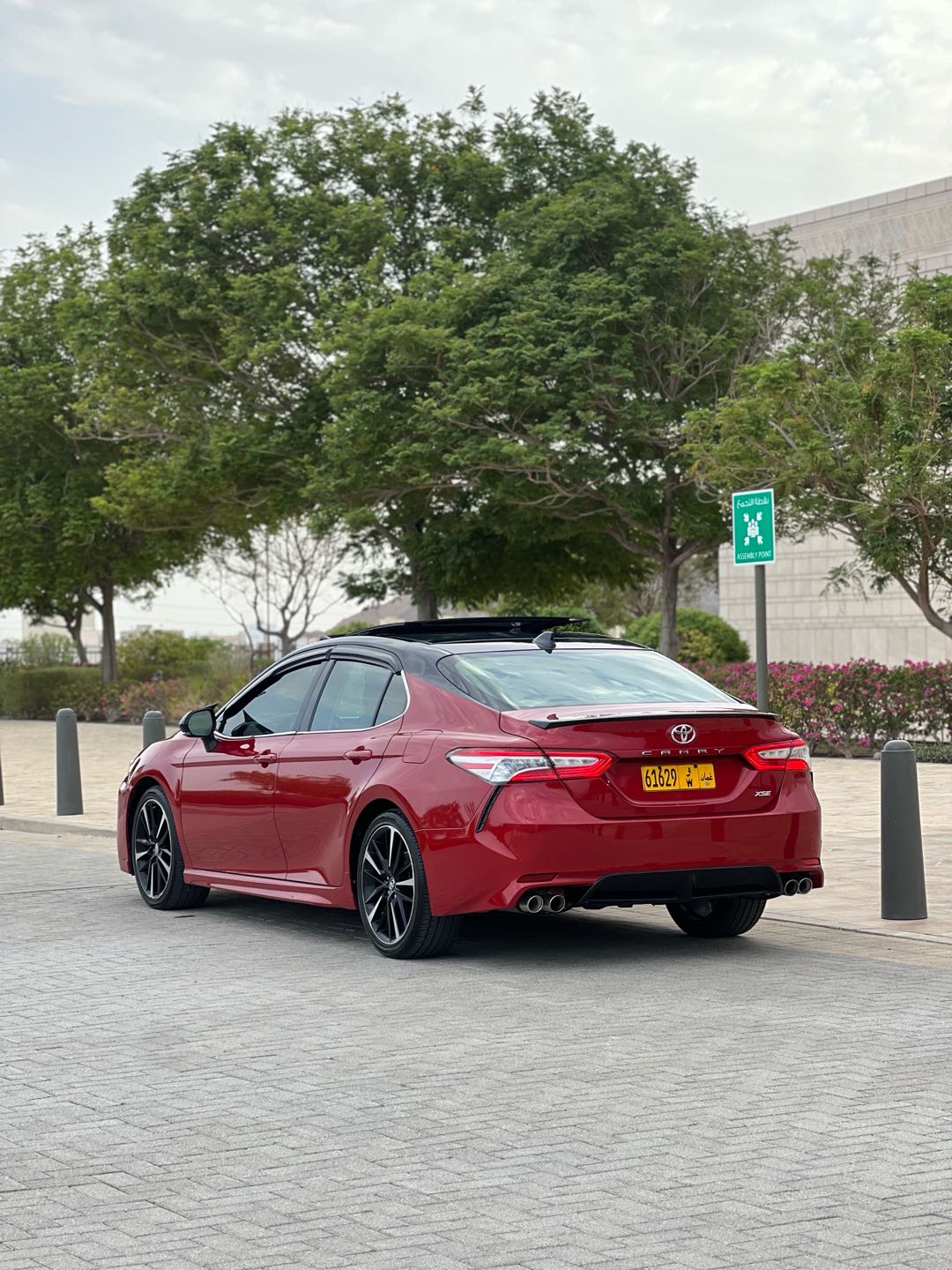 Car Image 2019 TOYOTA CAMRY XSE