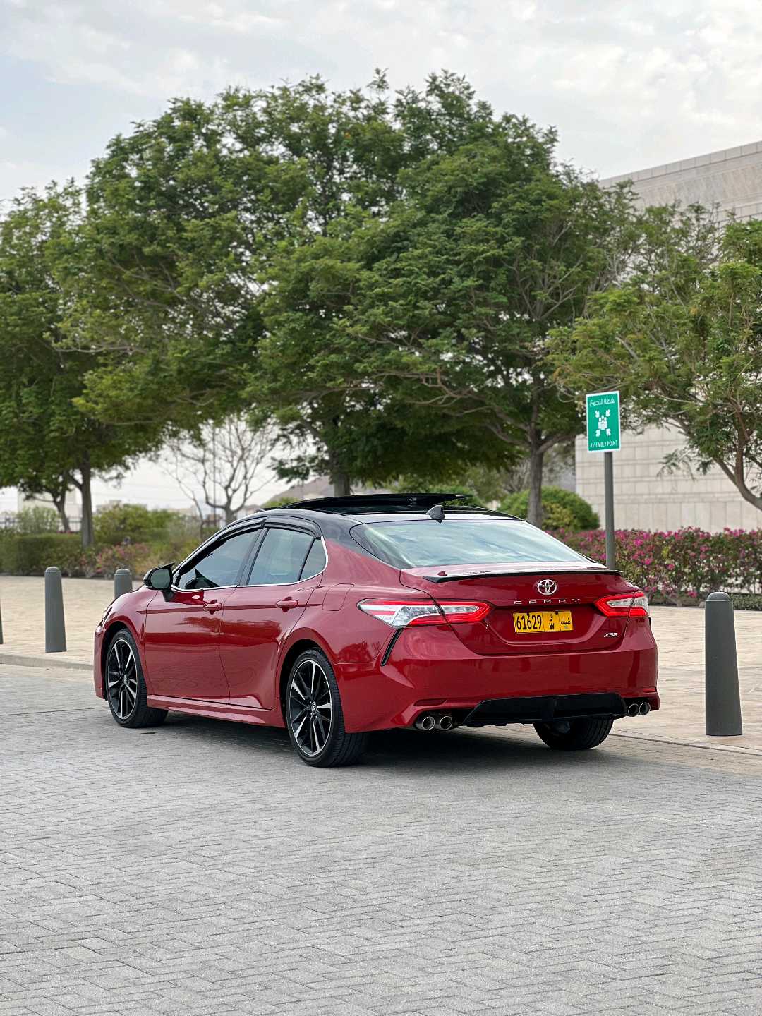 Car Image 2019 TOYOTA CAMRY XSE
