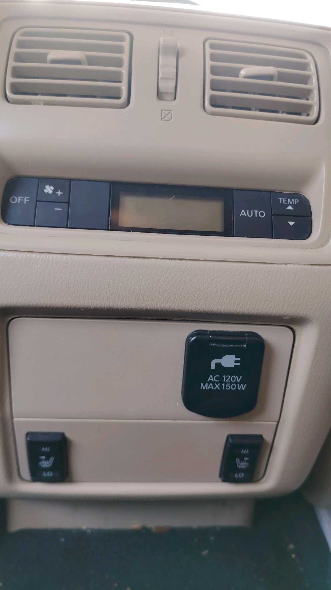 Car Image 2017 NISSAN PATHFINDER SL