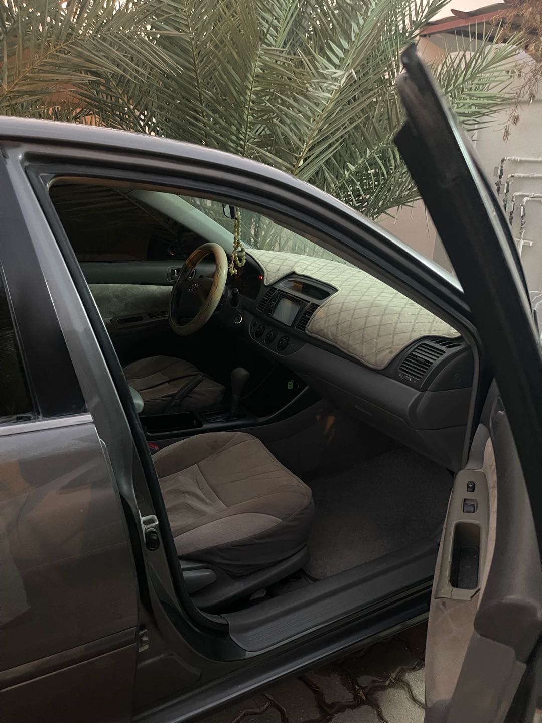 Car Image 2003 TOYOTA CAMRY LE