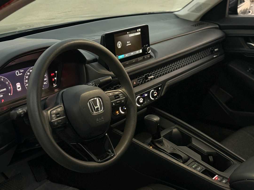 Car Image 2024 HONDA ACCORD EX