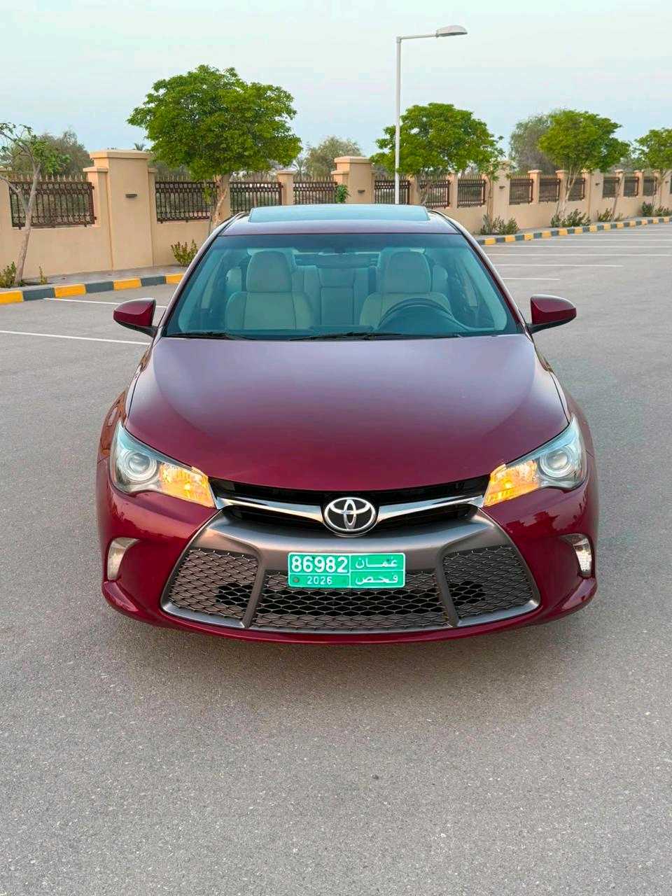 Car Image 2017 TOYOTA CAMRY SE