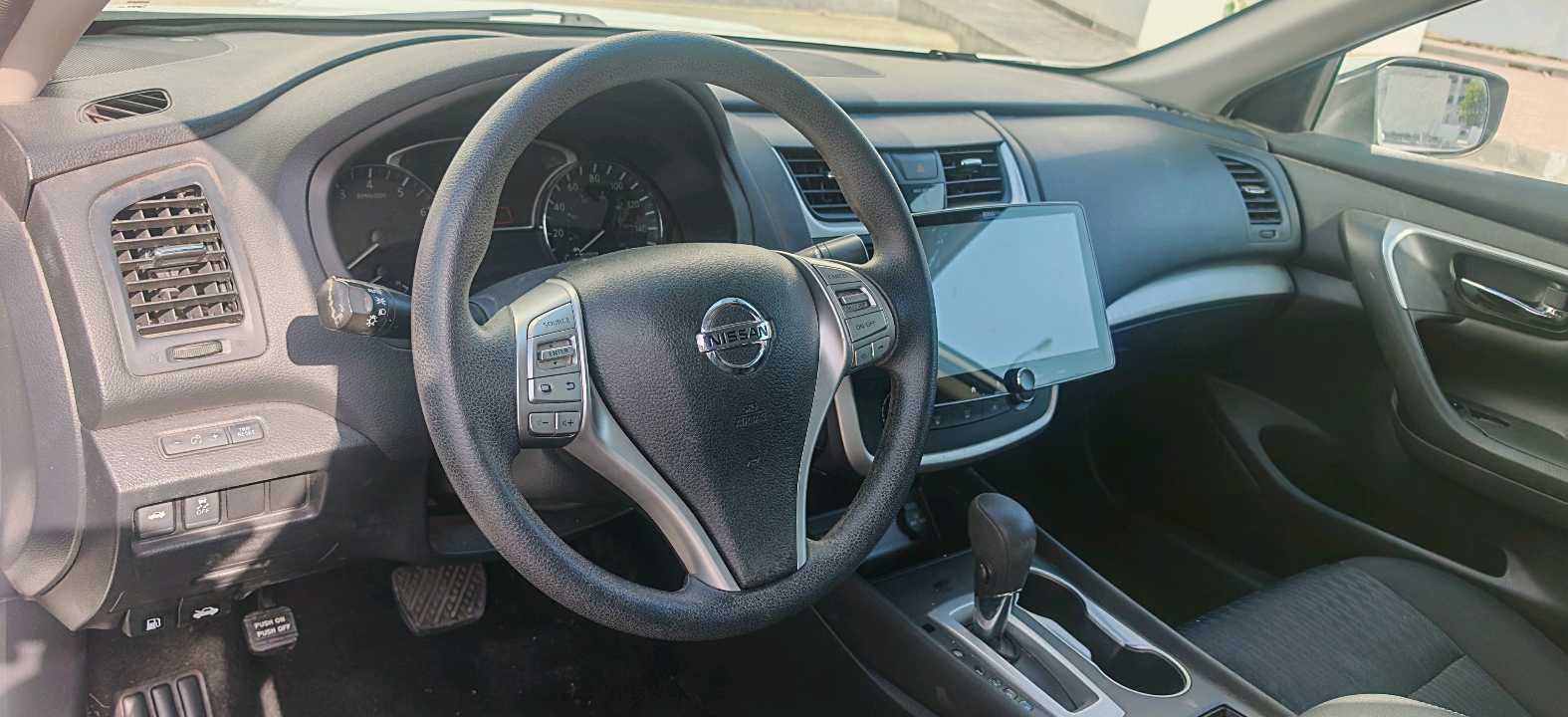 Car Image 2018 NISSAN ALTIMA S