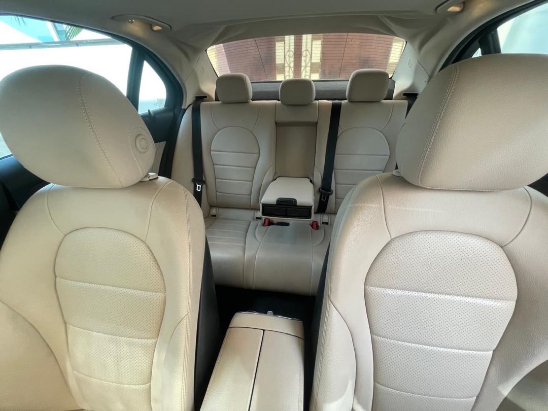 Car Image 2019 MERCEDES C Class 300