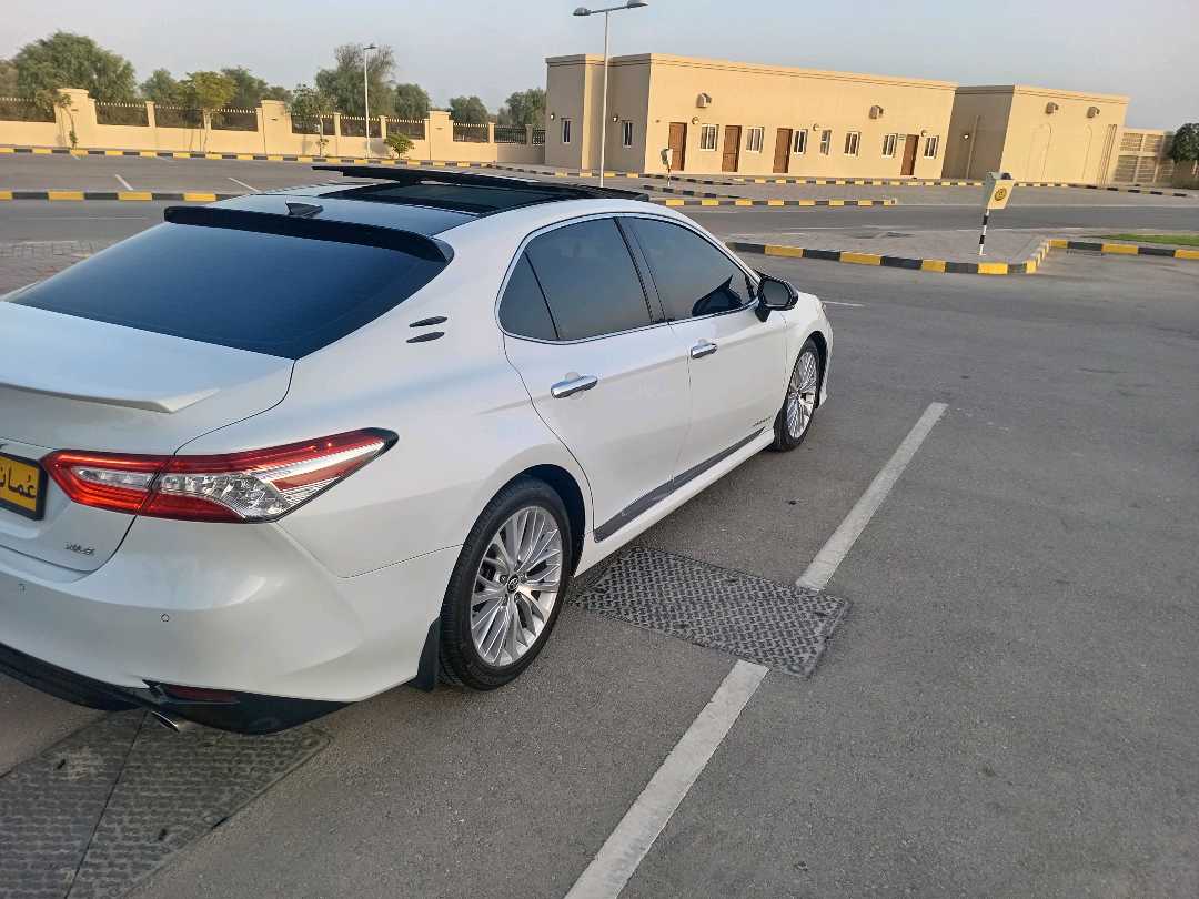 Car Image 2018 TOYOTA CAMRY XLE