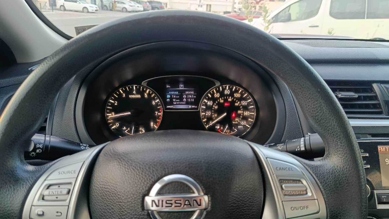 Car Image 2016 NISSAN ALTIMA S