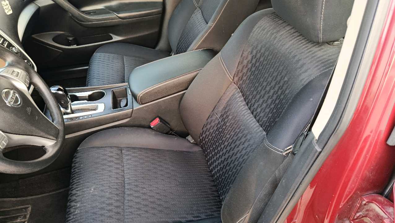 Car Image 2016 NISSAN ALTIMA S