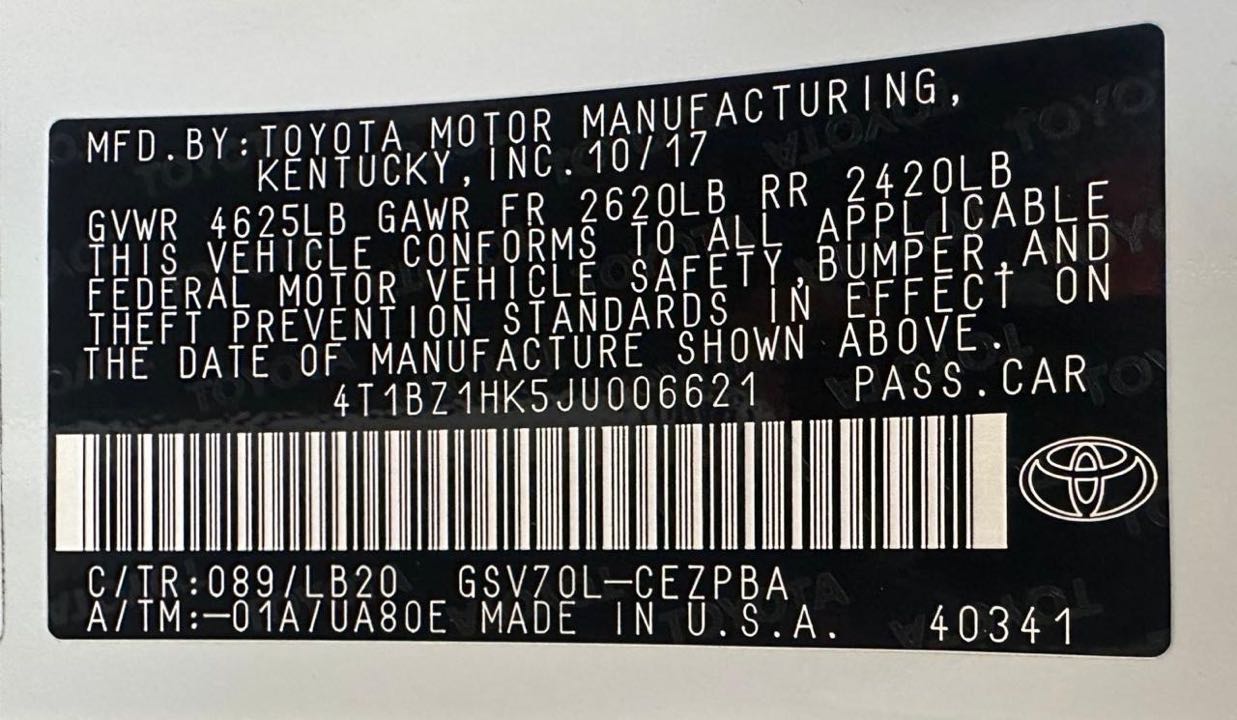 Car Image 2018 TOYOTA CAMRY XSE