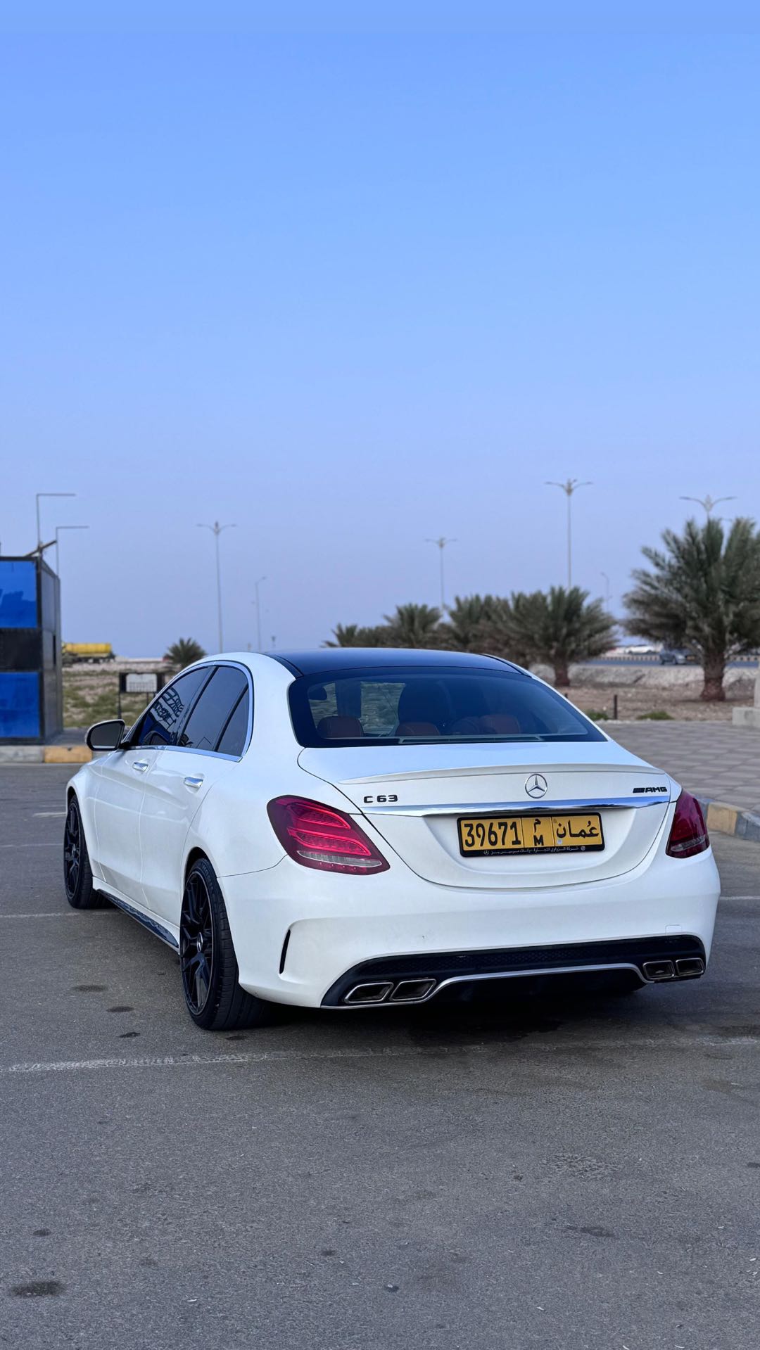 Car Image 2017 MERCEDES C Class 300
