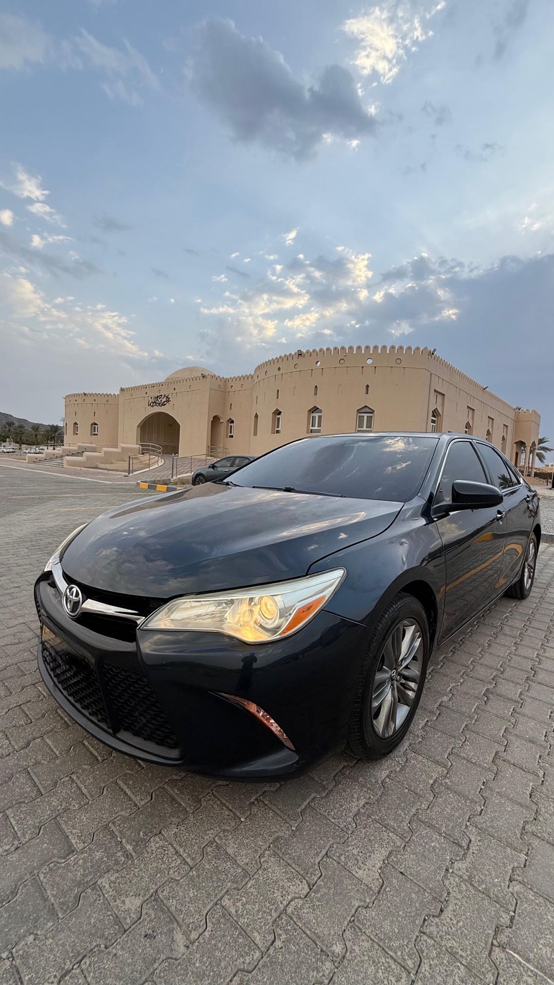 Car Image 2017 TOYOTA CAMRY SE