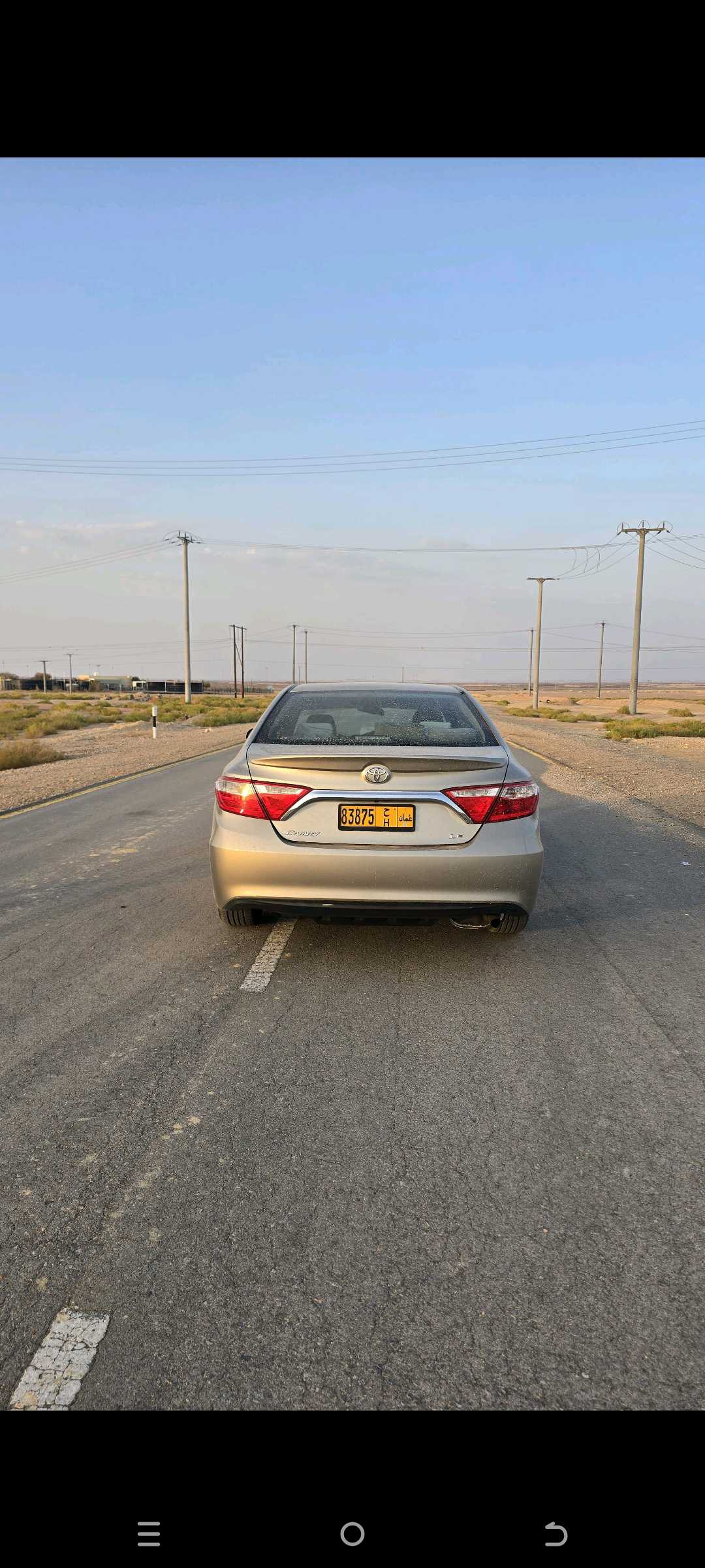 Car Image 2015 TOYOTA CAMRY LE