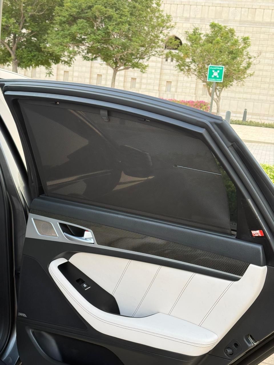Car Image 2018 HYUNDAI GENESIS 