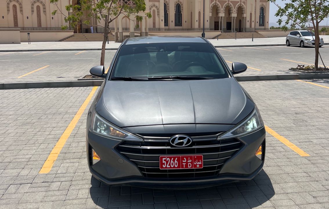 HYUNDAI ELANTRA 2019