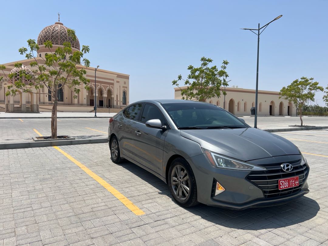 HYUNDAI ELANTRA 2019