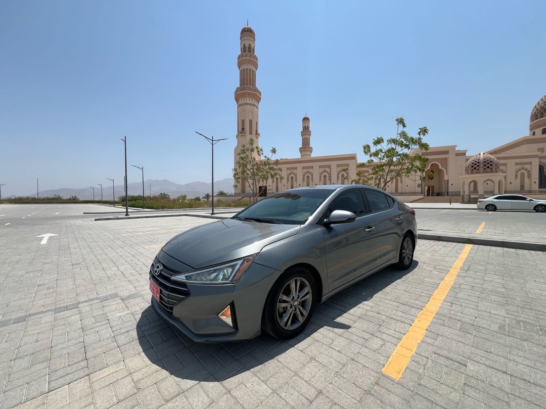 HYUNDAI ELANTRA 2019