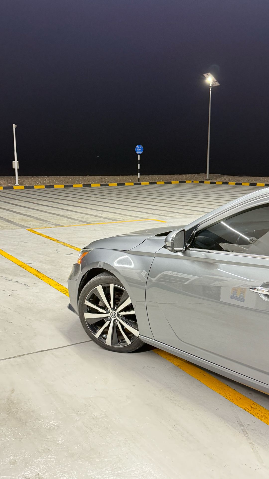 Car Image 2019 NISSAN ALTIMA SL