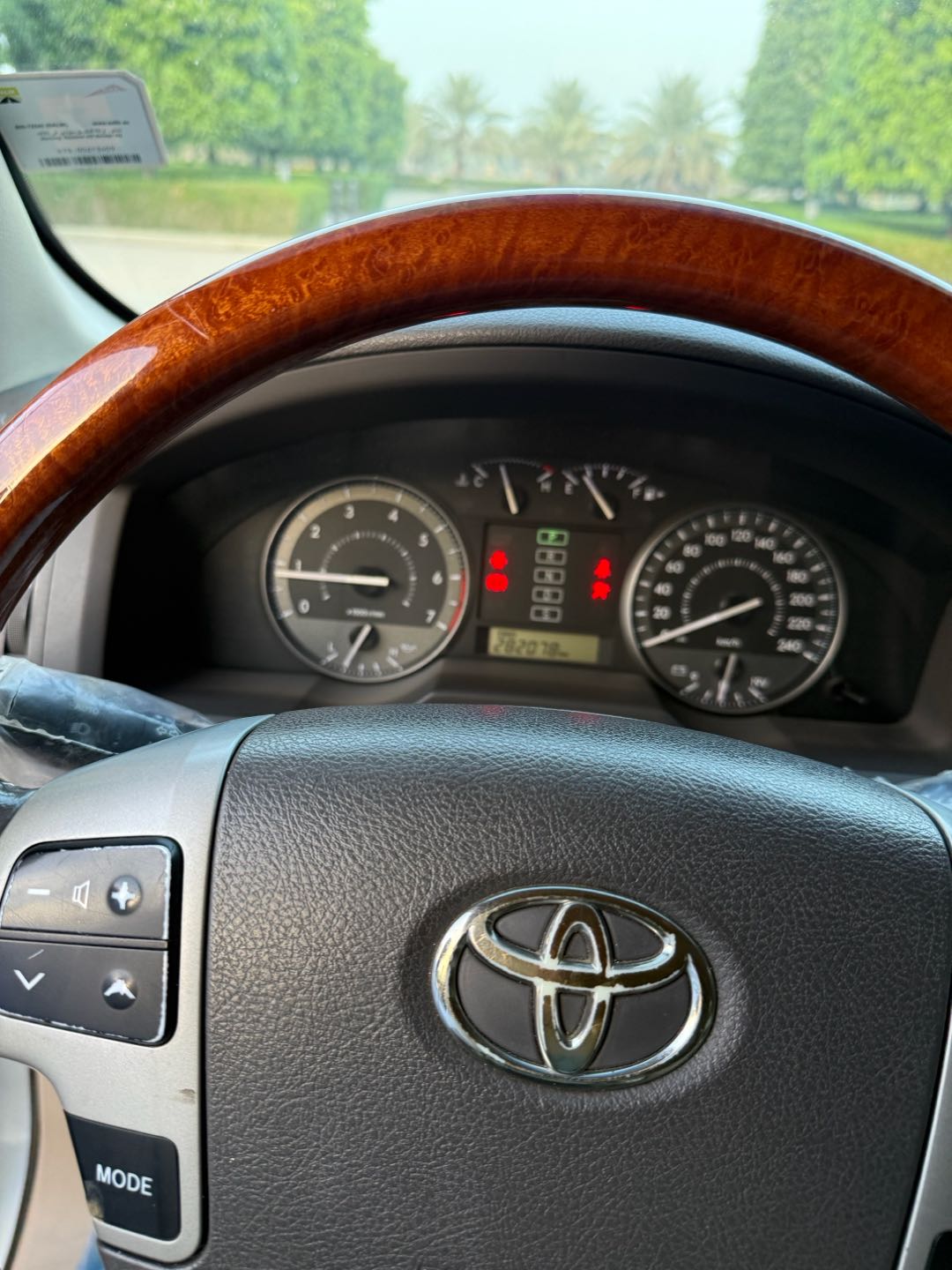 Car Image 2014 TOYOTA LAND CRUISER GX.R