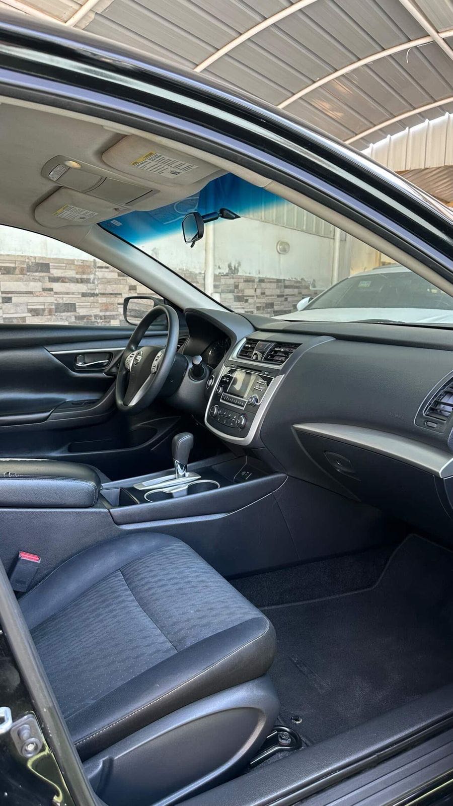 Car Image 2018 NISSAN ALTIMA S