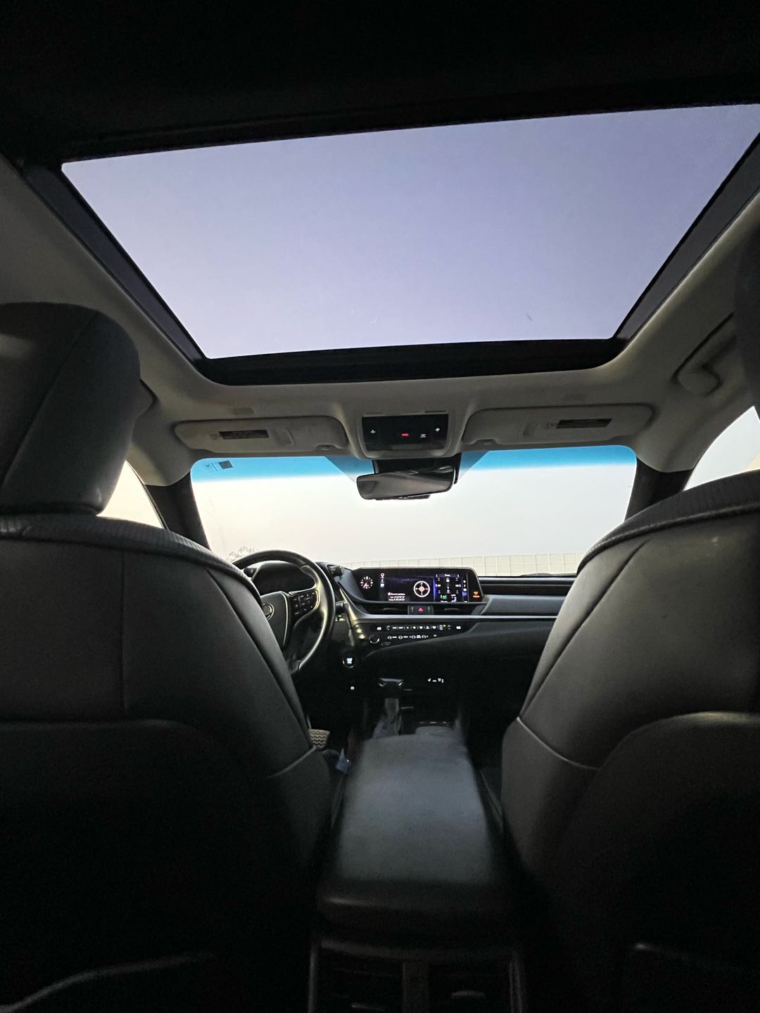 Car Image 2019 LEXUS ES 350
