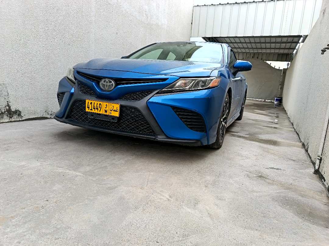 Car Image 2018 TOYOTA CAMRY SE
