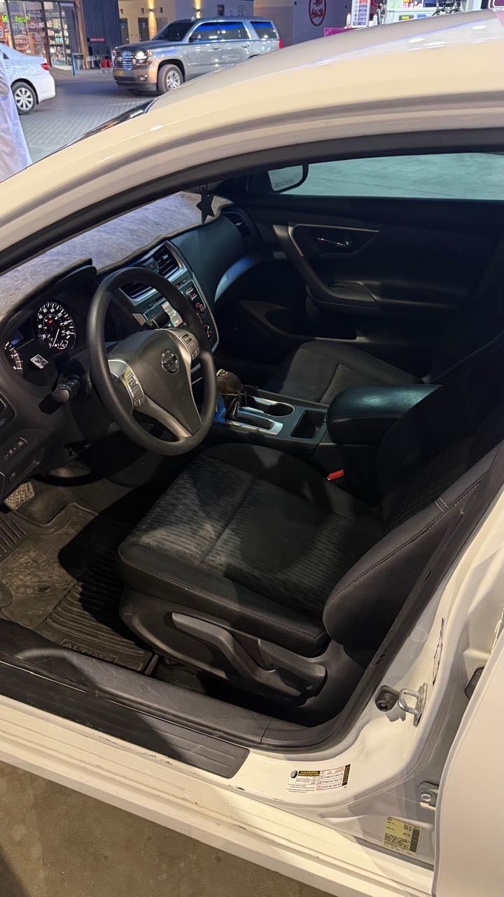 Car Image 2018 NISSAN ALTIMA S