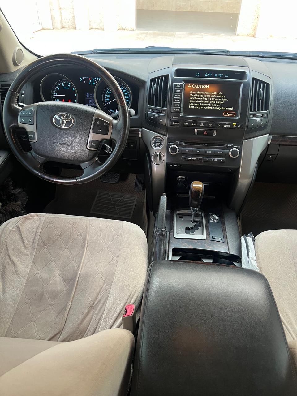 Car Image 2009 TOYOTA LAND CRUISER VX.R
