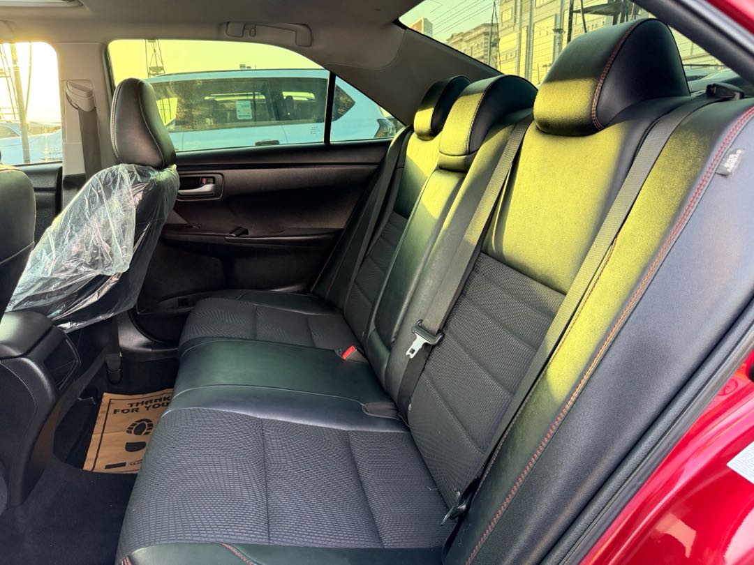 Car Image 2017 TOYOTA CAMRY SE