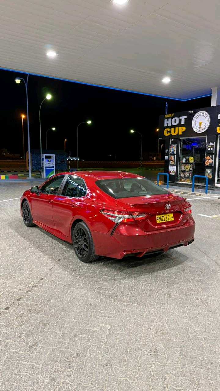 Car Image 2019 TOYOTA CAMRY SE